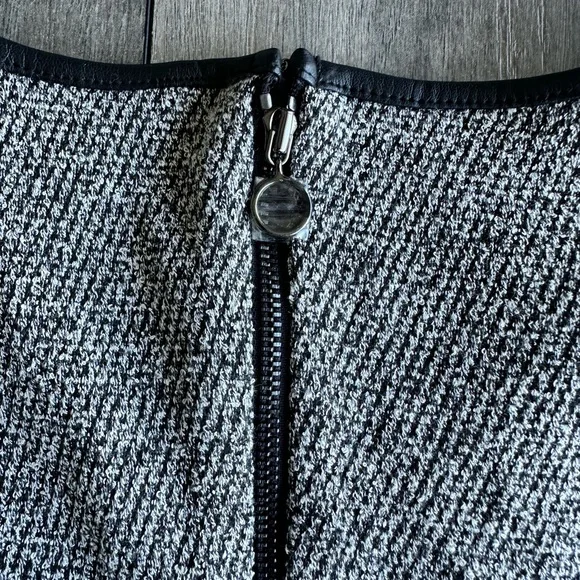 Ann Taylor Shift Dress Size Medium - Picture 6 of 10